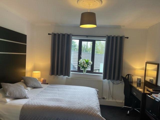 Ewenny Farm Guest House Bridgend  Dış mekan fotoğraf