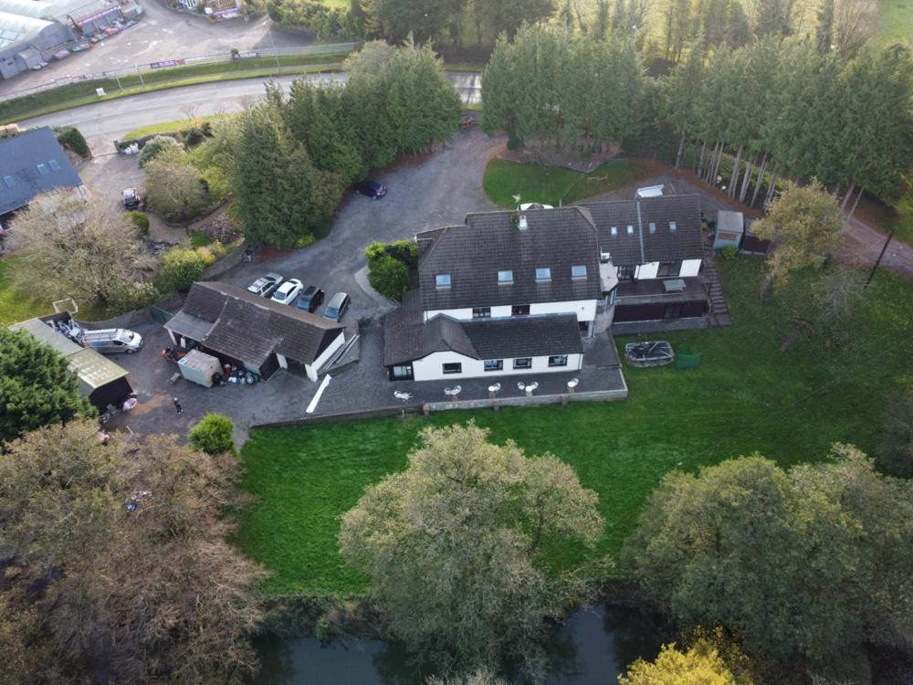 Ewenny Farm Guest House Bridgend  Dış mekan fotoğraf