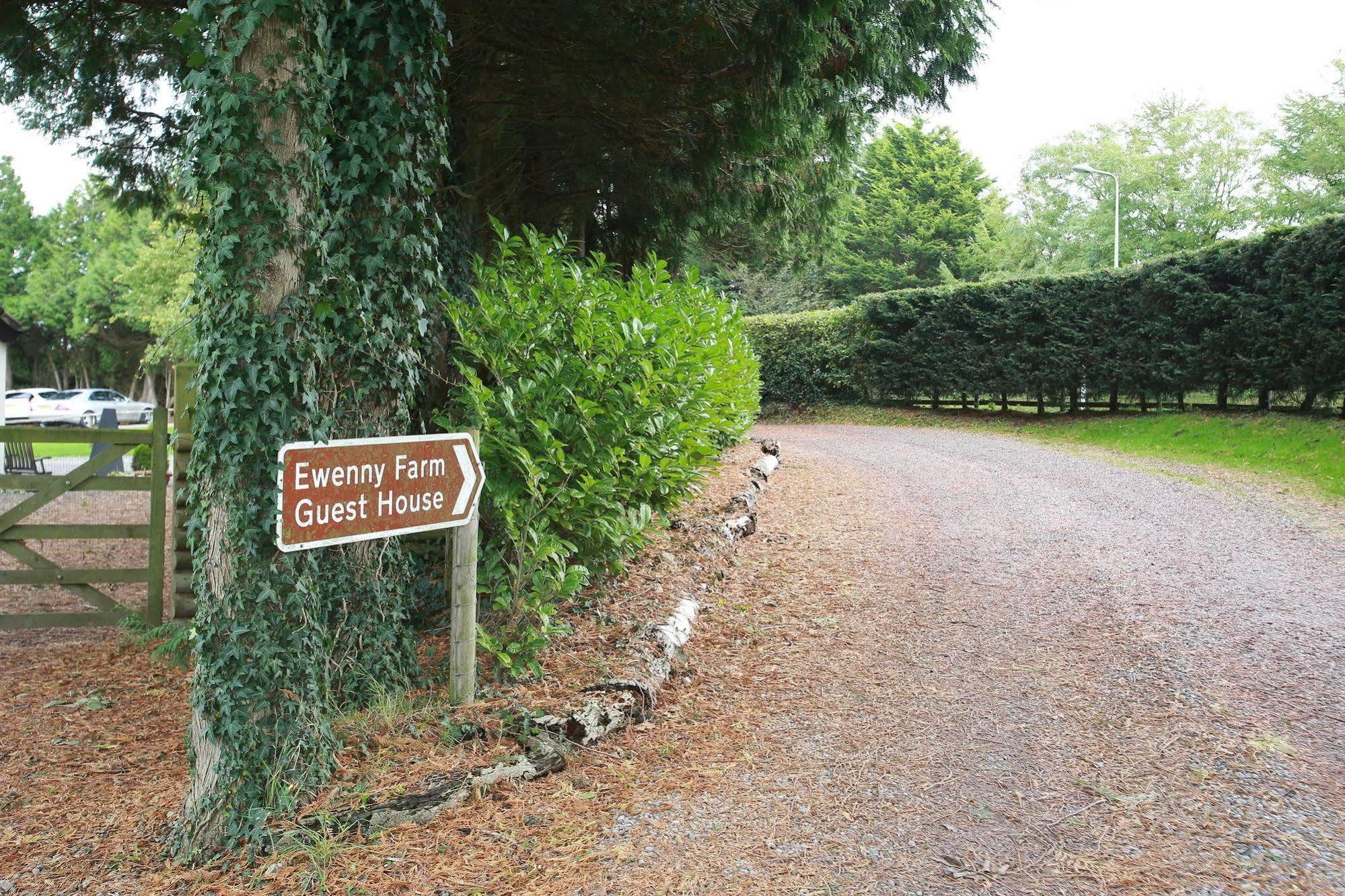 Ewenny Farm Guest House Bridgend  Dış mekan fotoğraf