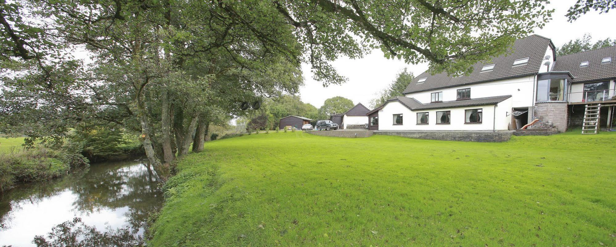 Ewenny Farm Guest House Bridgend  Dış mekan fotoğraf